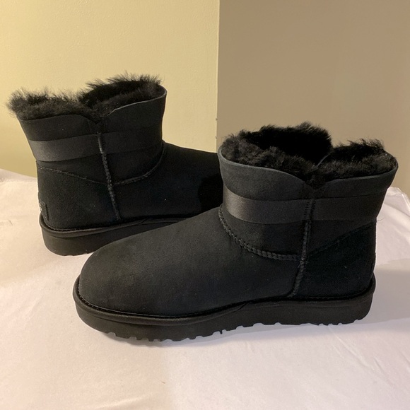 UGG Mini Crystal Side Brooch Black Boots - Women's Size 8 Sheepskin - Picture 3 of 5